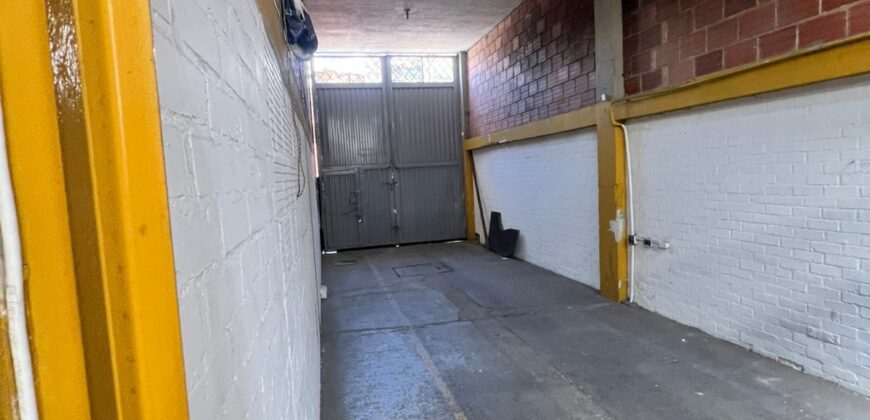 ¡Impulsa tu empresa con esta gran bodega en arriendo!